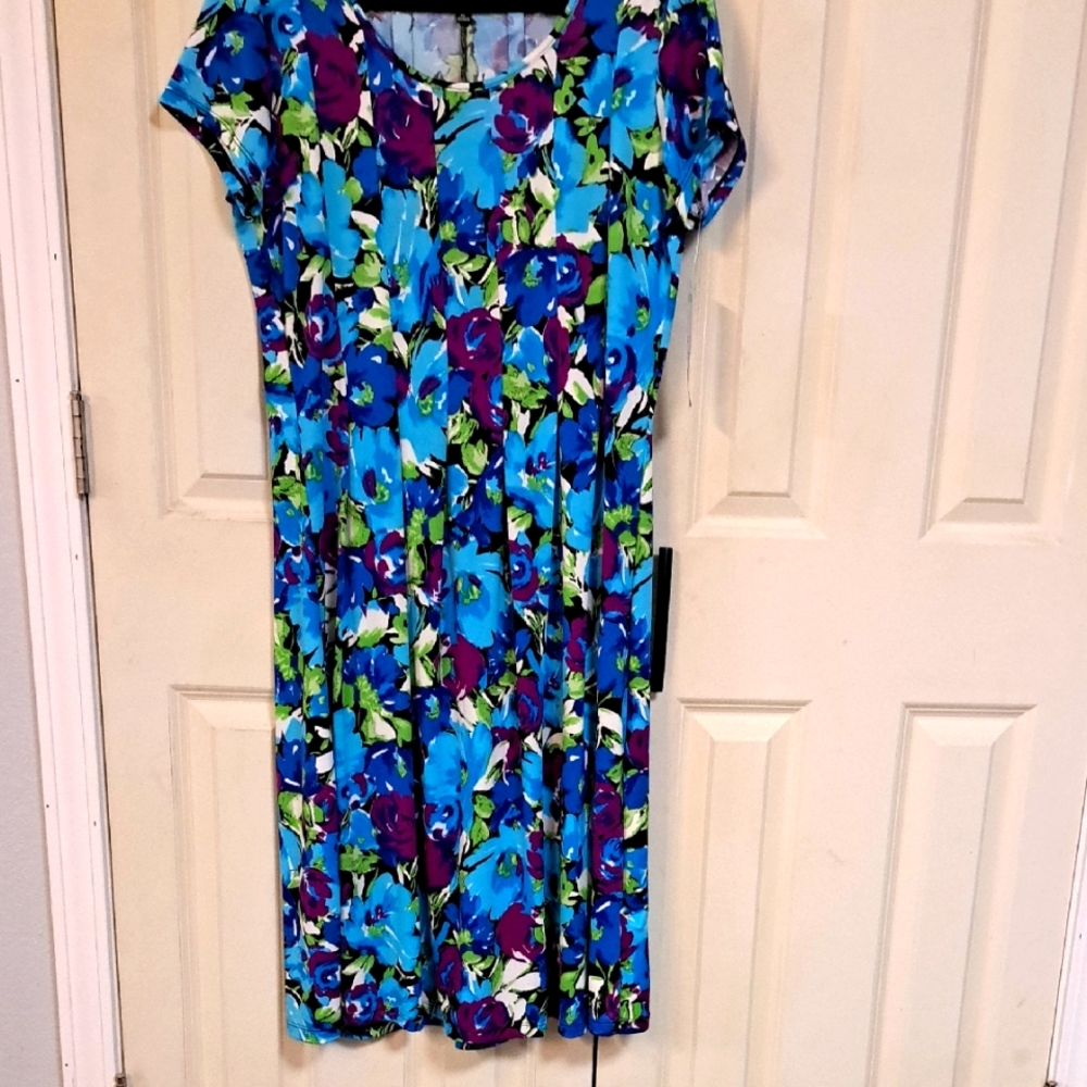 NWT Notions Floral Blue and Purple Women's Dress